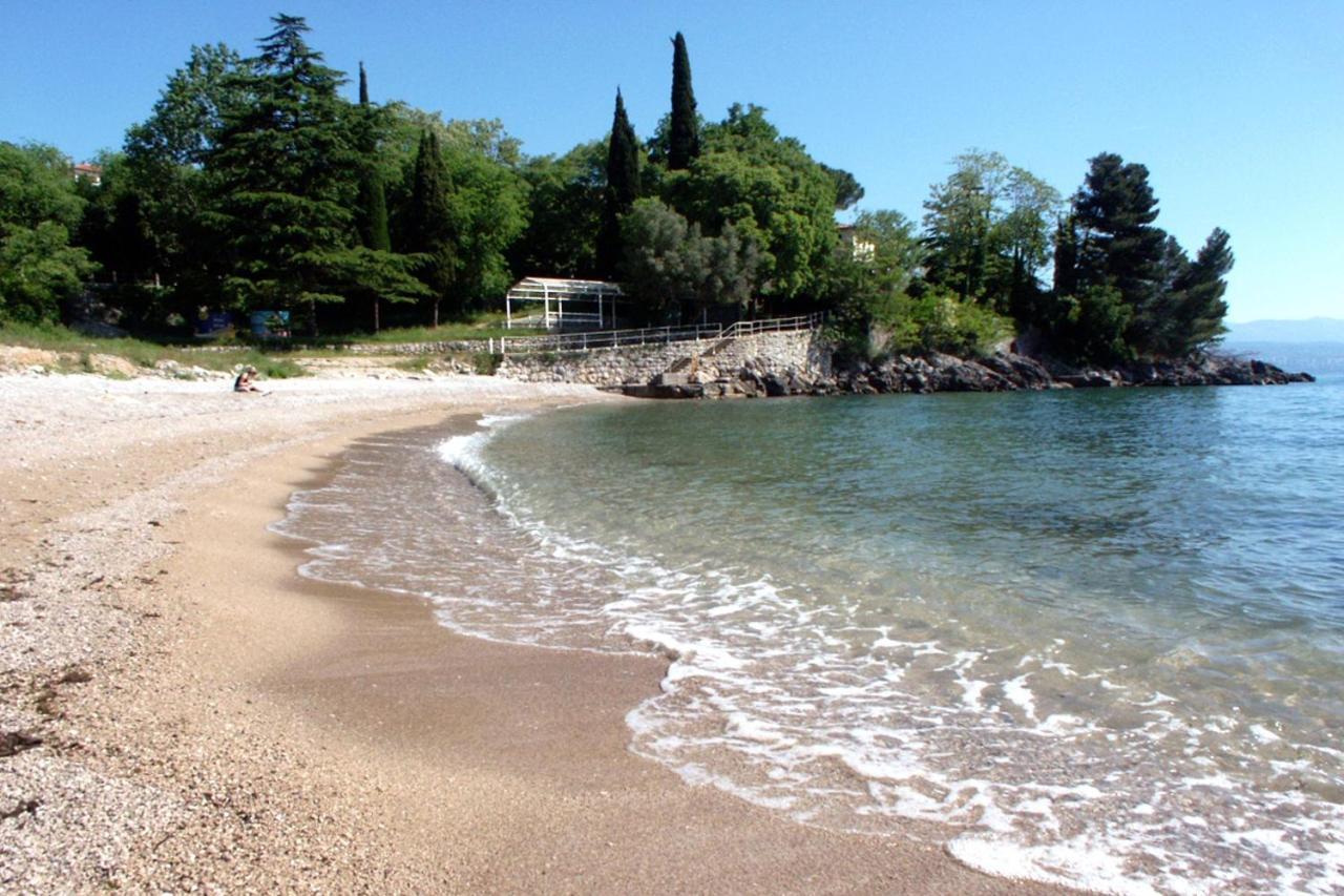 Apartments With A Parking Space Lovran, Opatija - 7713 外观 照片