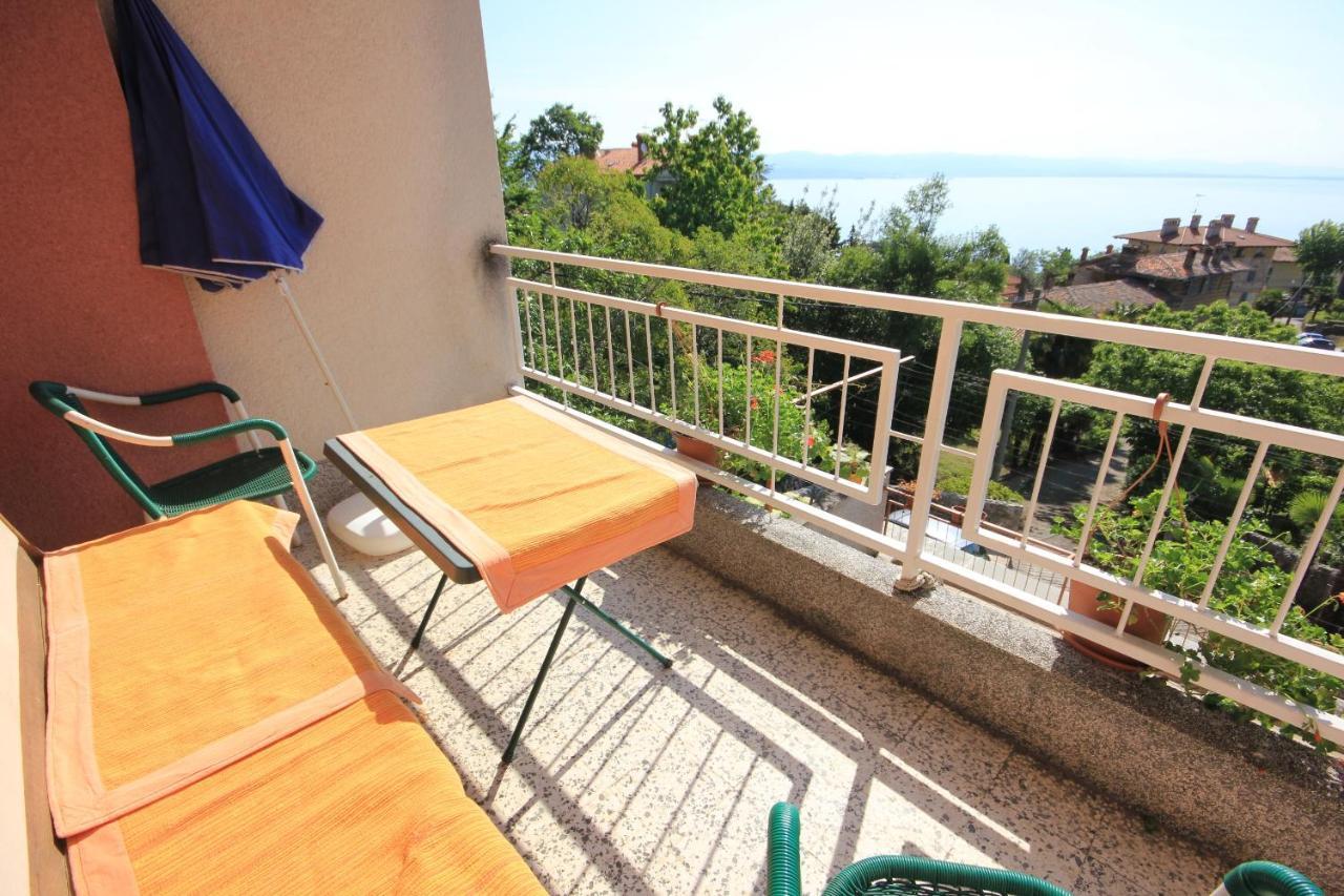 Apartments With A Parking Space Lovran, Opatija - 7713 外观 照片